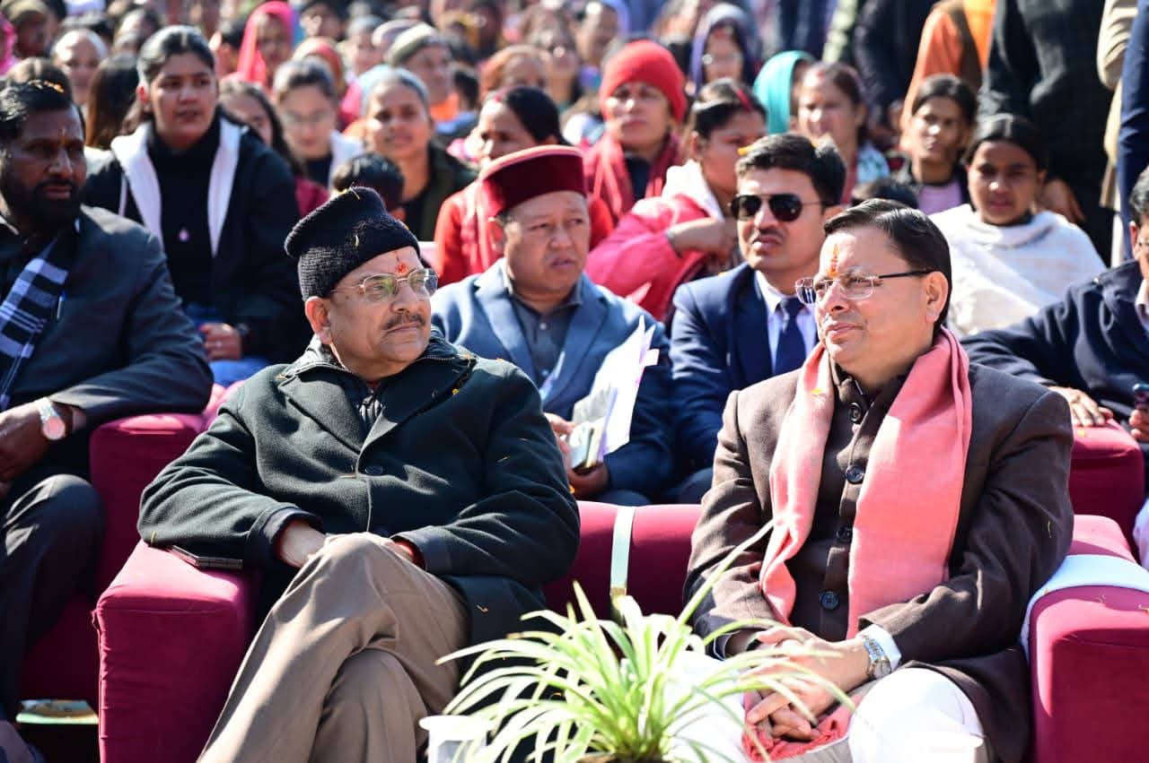 मुख्यमंत्री श्री पुष्कर सिंह धामी ने प्रधानमंत्री श्री नरेंद्र मोदी के “मन की बात” कार्यक्रम के 129 वें एपिसोड को आम जन एवं विद्यार्थियों के साथ सुना।